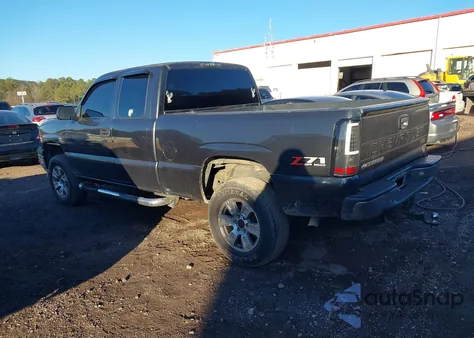 2003 Chevrolet Silverado 1500 Ls z USA, uszkodzony, nr VIN 1GCEK19T93Z144455
